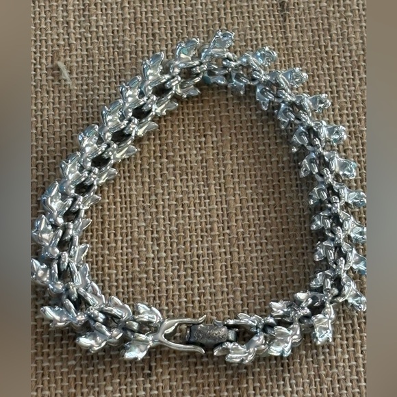 Coro Blue Leaves & Berries 2 Berries Missing Beautiful! 7” - Picture 3 of 3